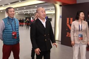 海牛投资人乔伟光喊话：不能让海港从我们身上、蹚着我们夺冠图片