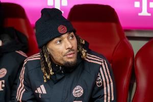 记者:拜仁愿意冬窗让博伊离队,若报价合适俱乐部已准备好谈判