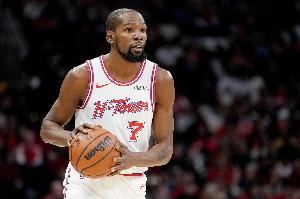 杜兰特:末节比分反超时我们获得了信心 相信能终结比赛